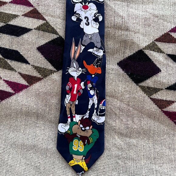 Looney Tunes Tie - Picture 1 of 3